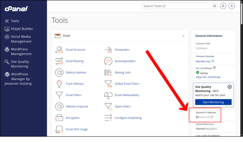 עמוד Tools של חשבון cPanel. חץ אדום מצביע לכתובת ה-IP של השרת של הלקוח.